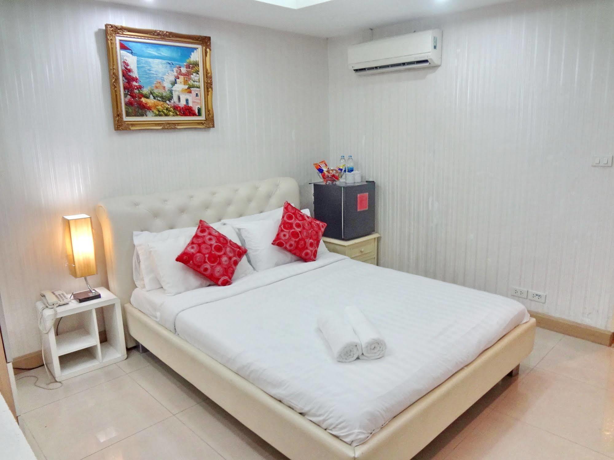 Diamond Residence Silom Bangkok Eksteriør billede